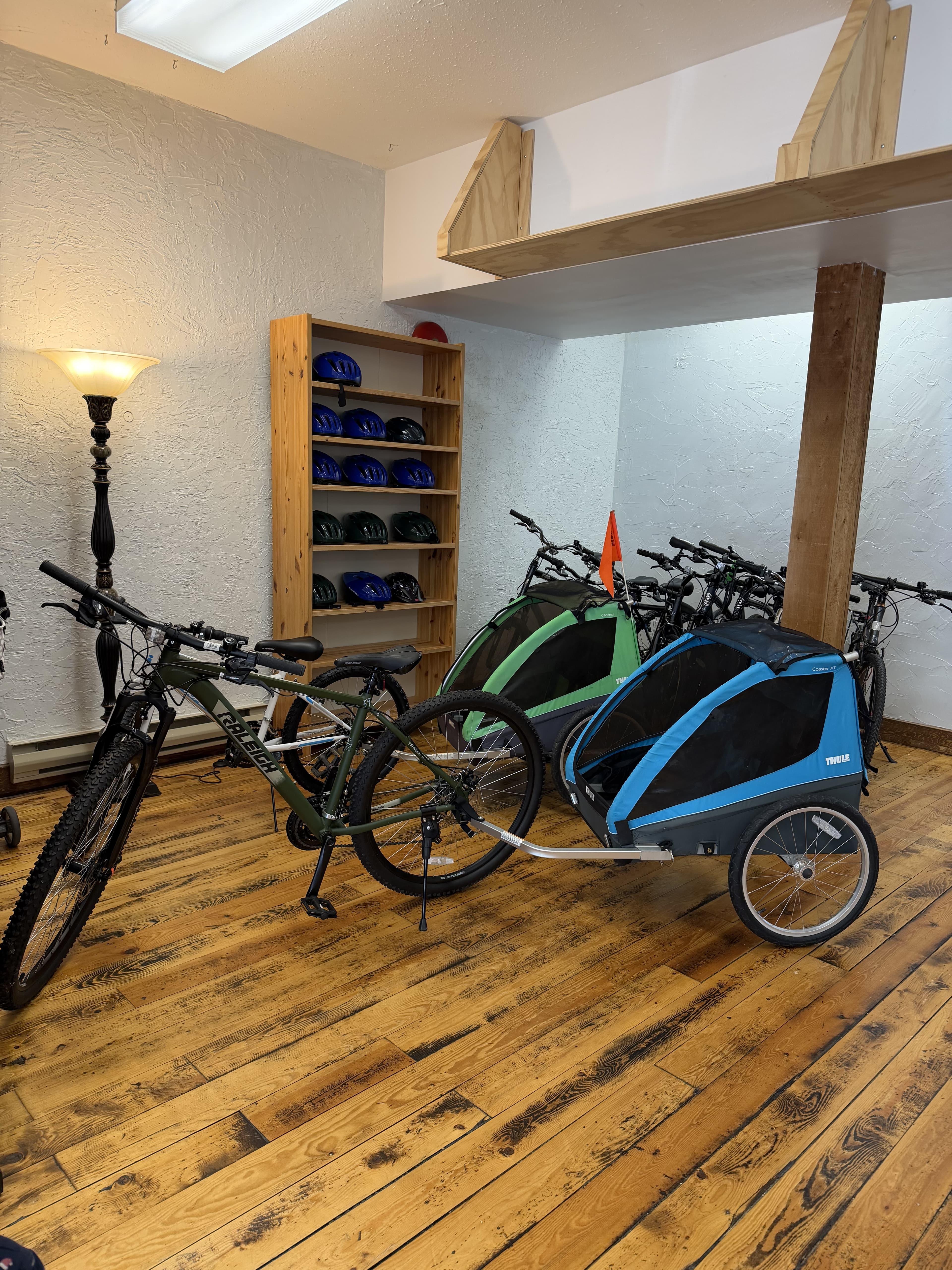 Bike with family trailer inside Wander Bike Rentals